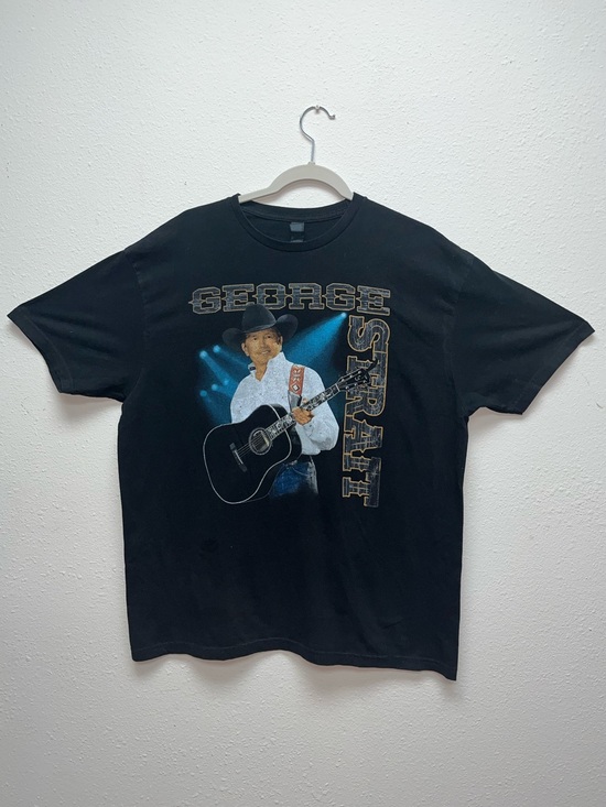 Gildan Other - George Strait Black T-Shirt